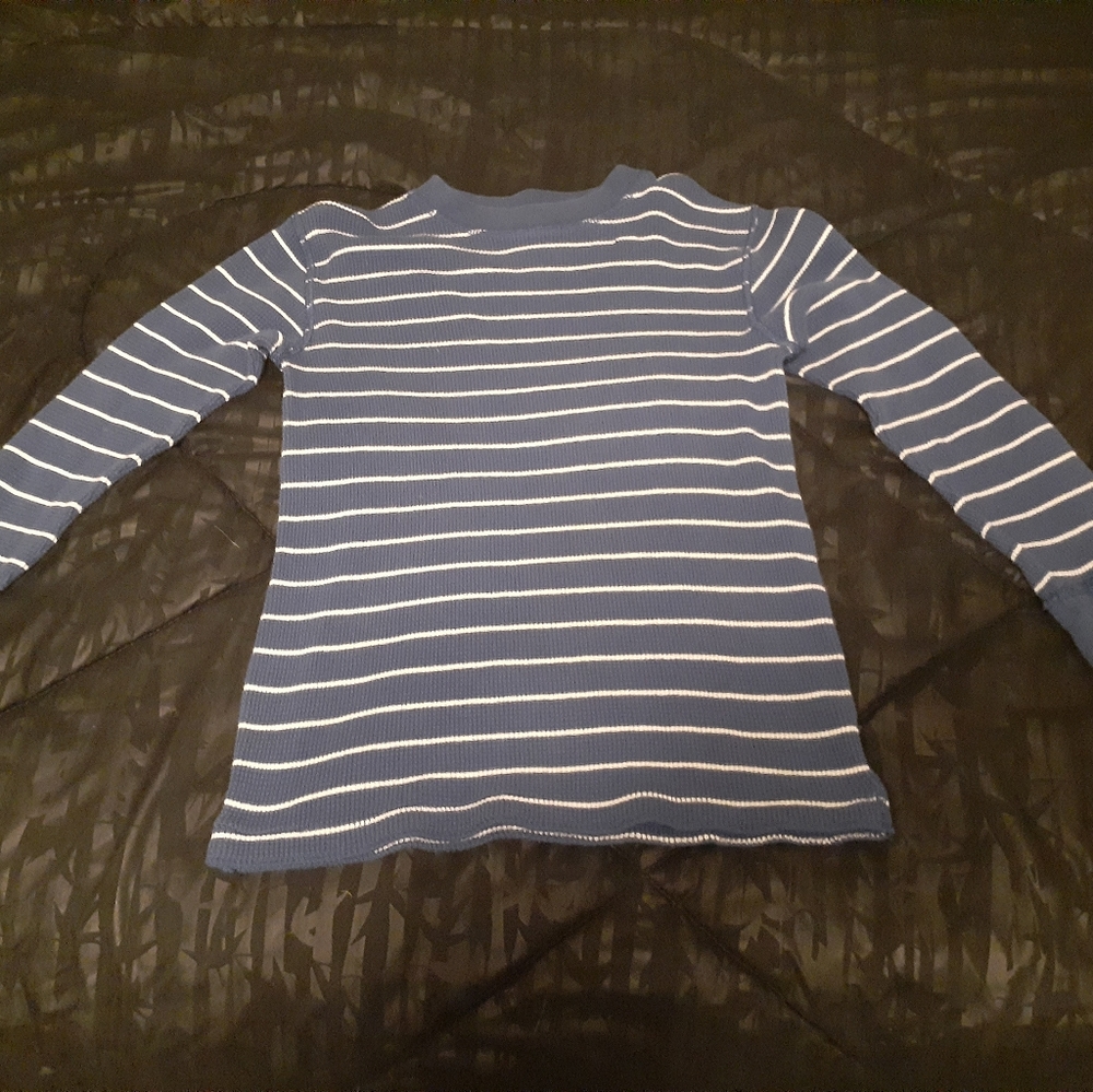 Place boys size M 7/8 long sleeve